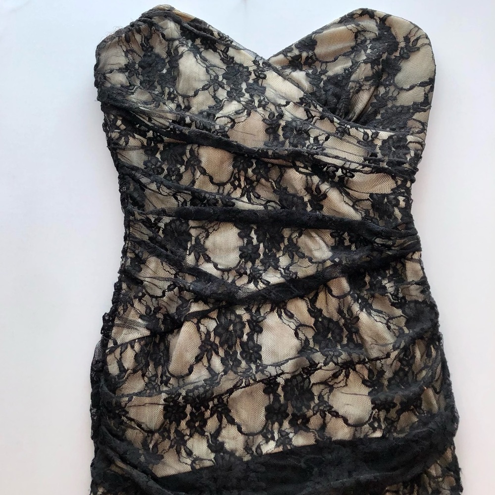 Windsor Black Lace Sweetheart Strapless Mini Dress